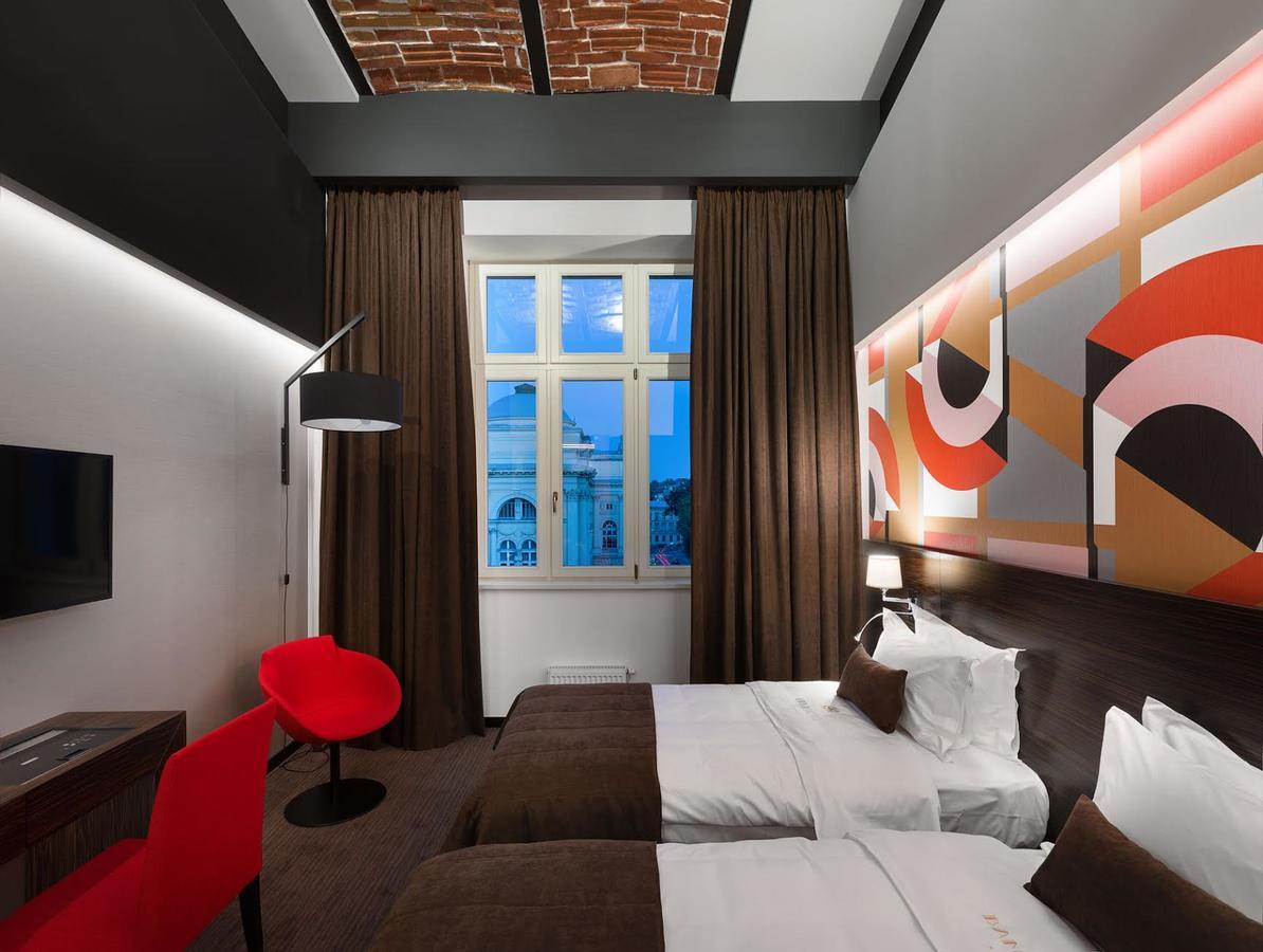 Bankhotel Львів Екстер'єр фото